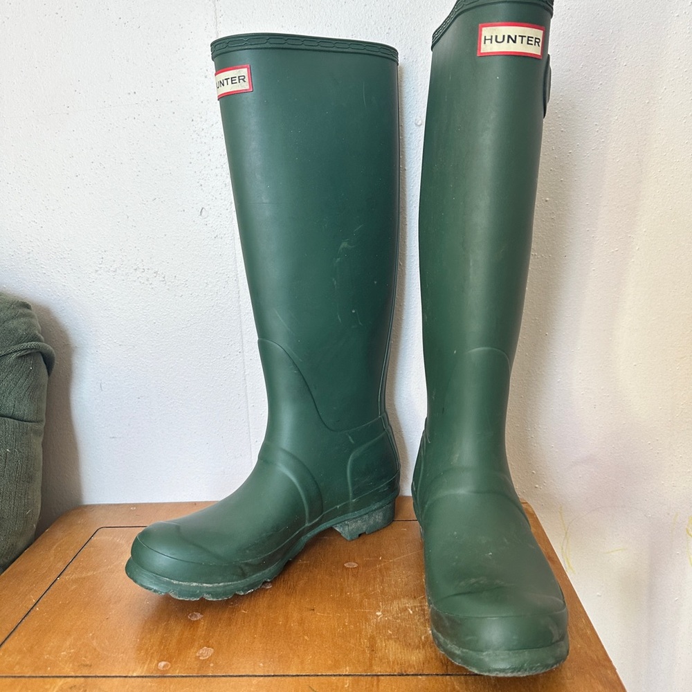 Hunter Boots - Hunter Green - size 6